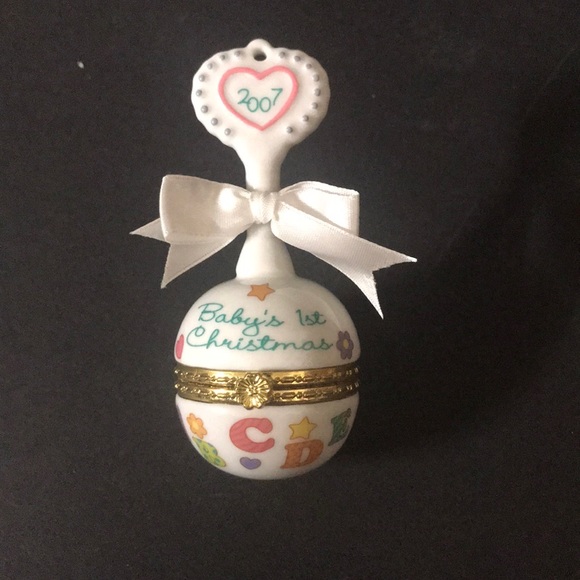 Bundle of Christmas decor & Ornaments - Picture 9 of 15